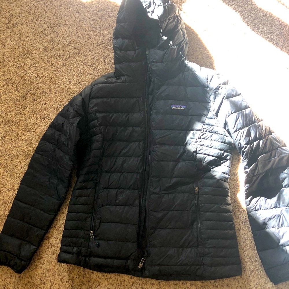 Women’s Black Patagonia Down